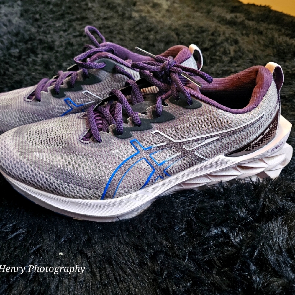 Asic  Novablast 2